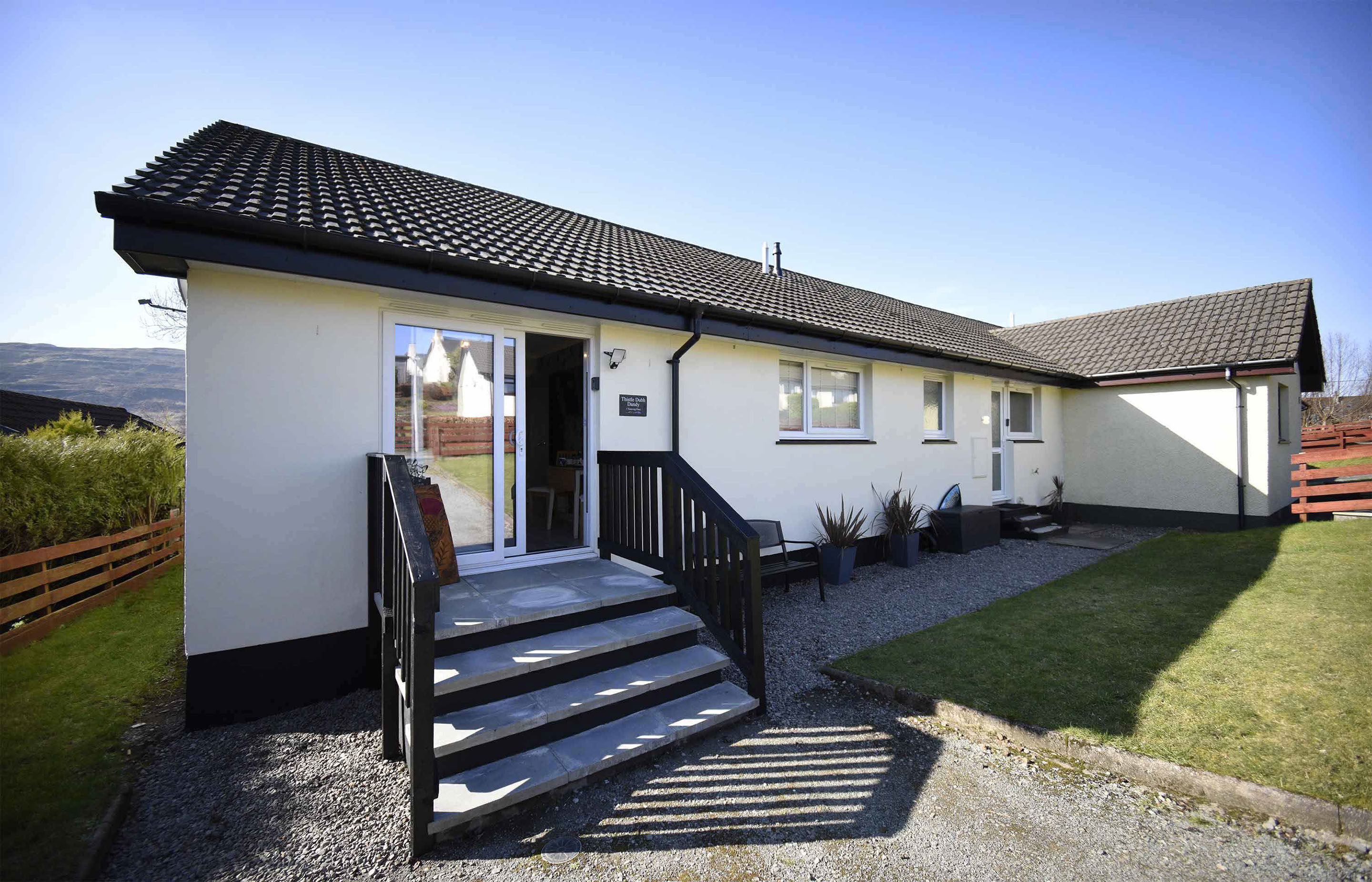 Taransay House offers great food and drink including seafood in our spacious open plan restaurant