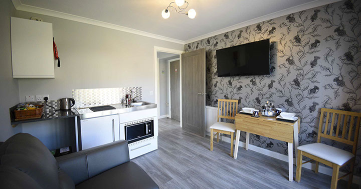 Thistle Dubh Dandy is an open plan self catering accommodation in Portree with modern facilities