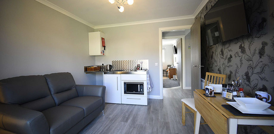 Thistle Dubh Dandy is a self catering accommodation in Portree with open plan design and modern facilities